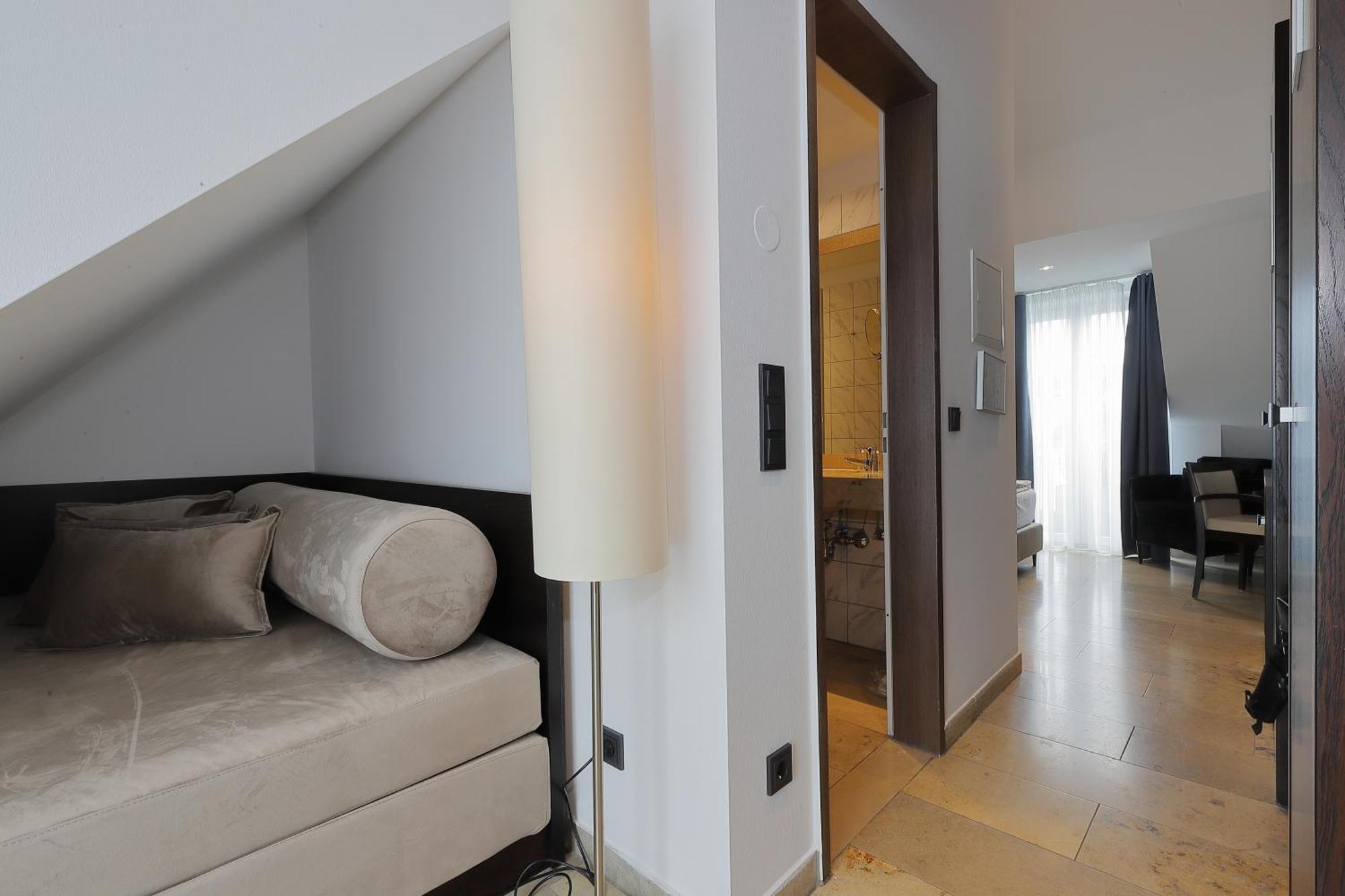 Hotel Devin Art Dusseldorf